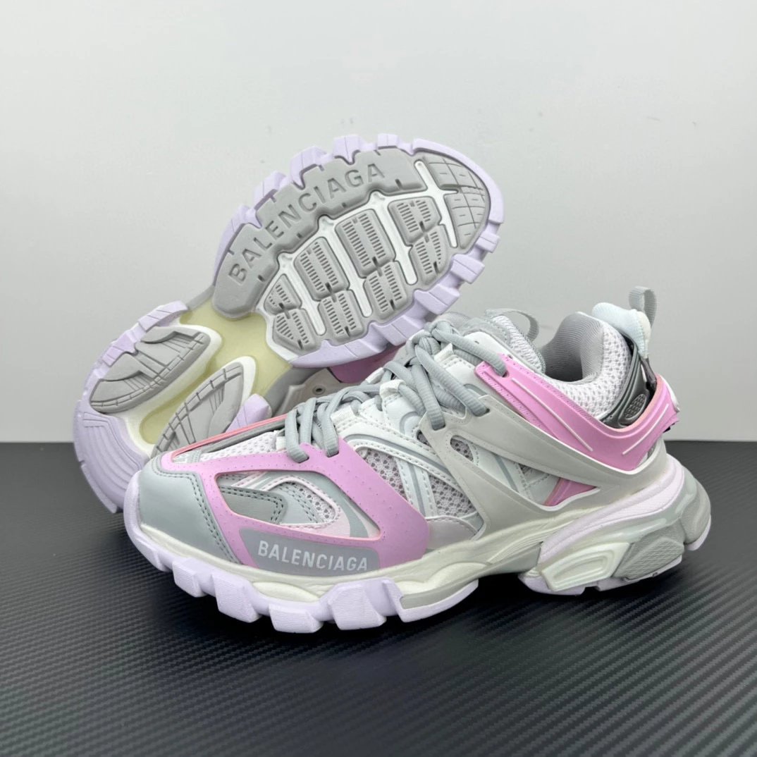 Balenciaga Sneakers Track 3.0 — Grayish-white powder