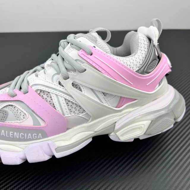 Balenciaga Sneakers Track 3.0 product detail image 11