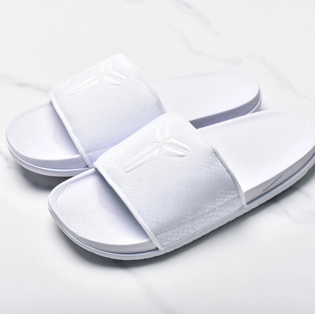 Nike Sandals Kobe Offcourt Slides — IF2870-100 White