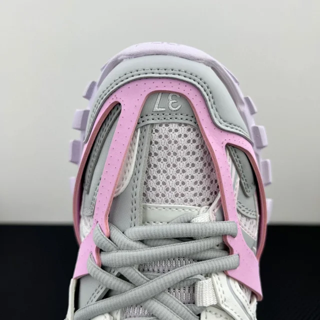 Balenciaga Sneakers Track 3.0 product detail image 9