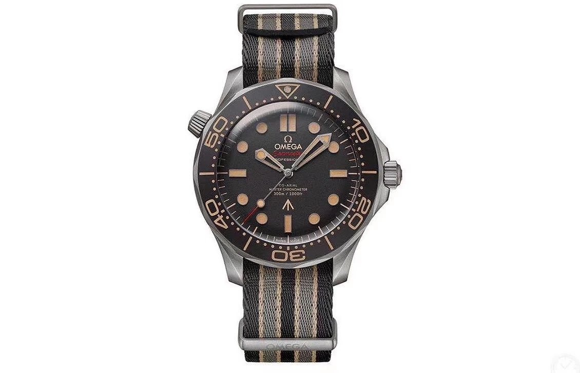 2020 VS Factory New Omega Bond 007- No Time to Die Collaboration Watch Canvas Strap Equipped with 8800 Movement 42mm Men's Sport Waterproof Watch Steel Belt Watch Night Light Watch