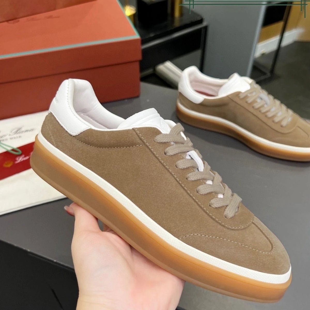 Clean apricot color