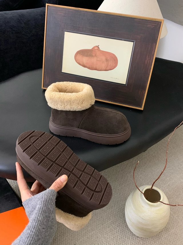 UGG Children's snow boots: seller detail photo 8