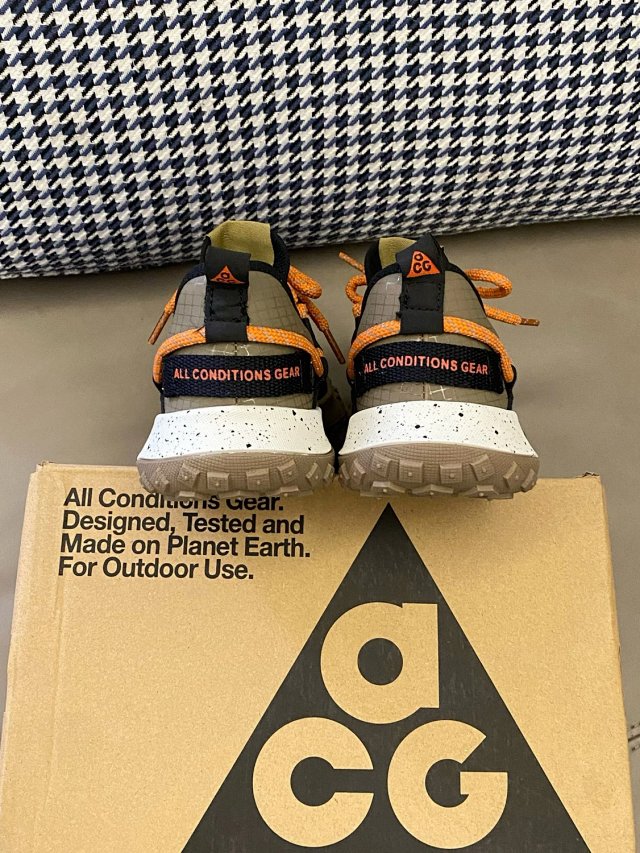 Nike ACG children's Shoes: seller detail photo 9
