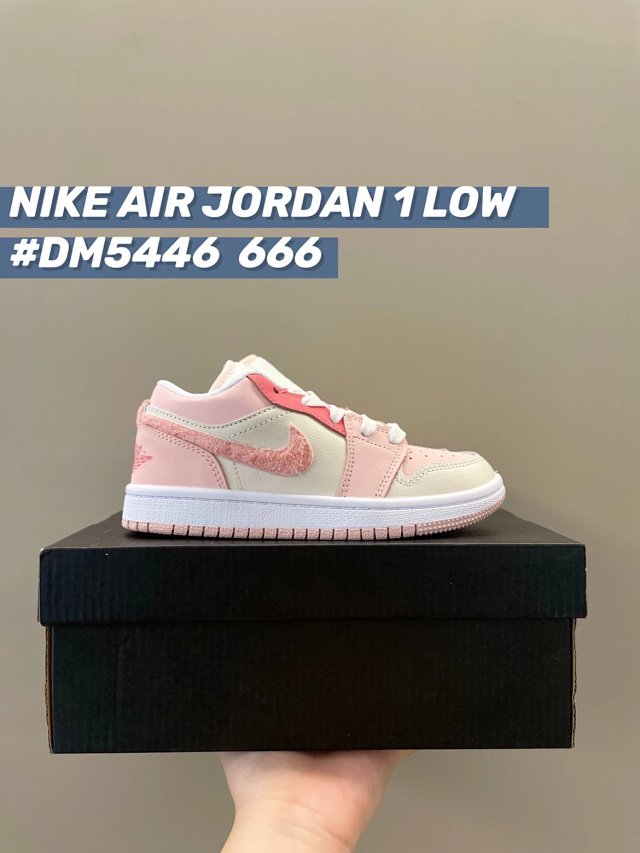 Nike Jordan children's Shoes: seller detail photo 13