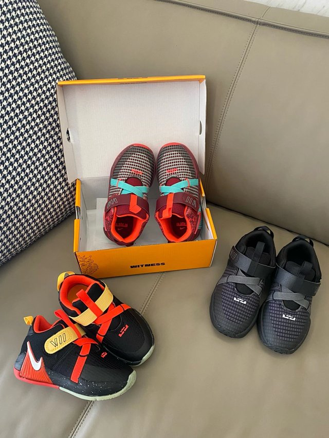 Nike children's Shoes: seller detail photo 3