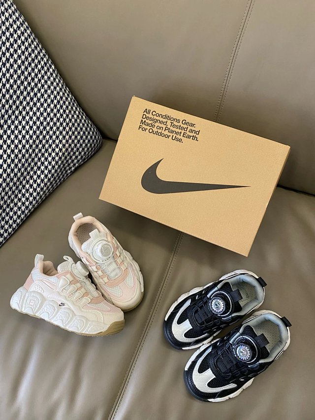 Nike children's Shoes: seller detail photo 8