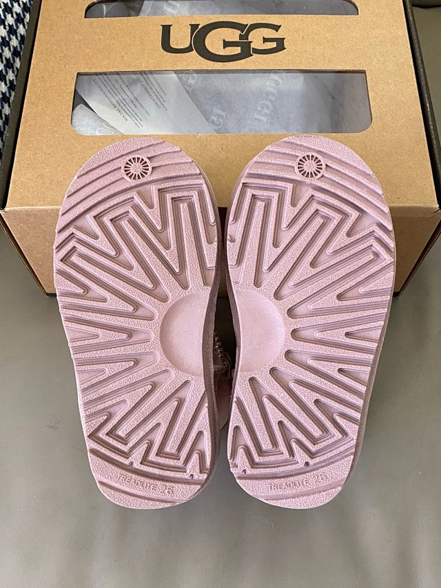 UGG Children's snow boots: seller detail photo 10