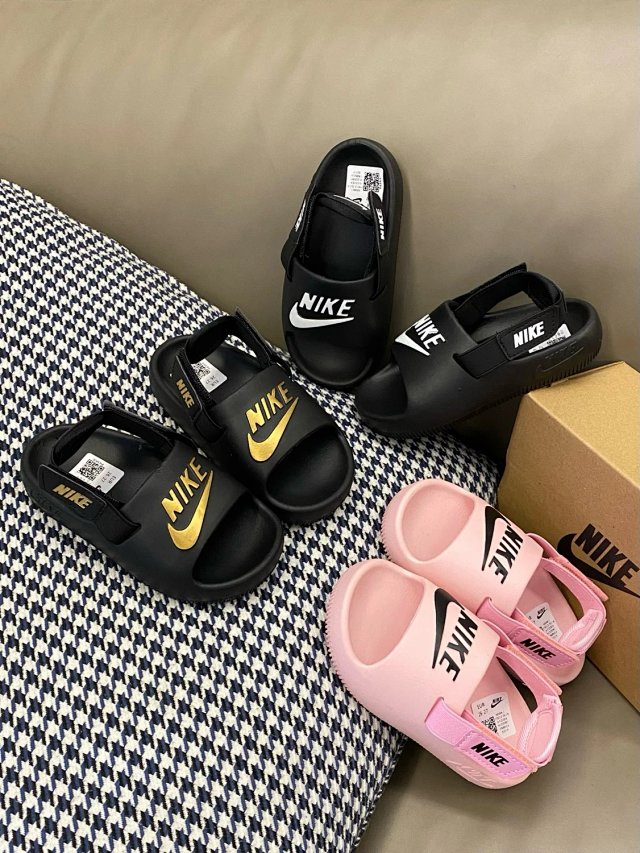 Nike children’s Slippers Shoes: seller detail photo 13