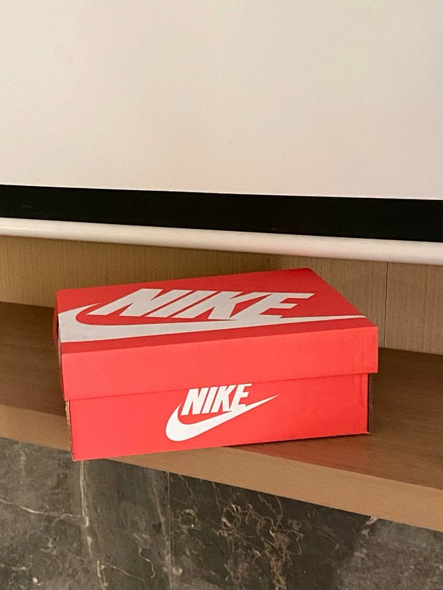 Nike children’s Slippers Shoes: seller detail photo 9