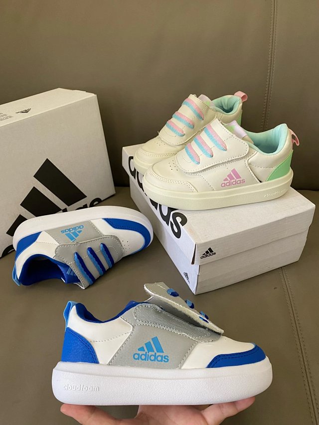 Adidas Children's Shoes: seller detail photo 8