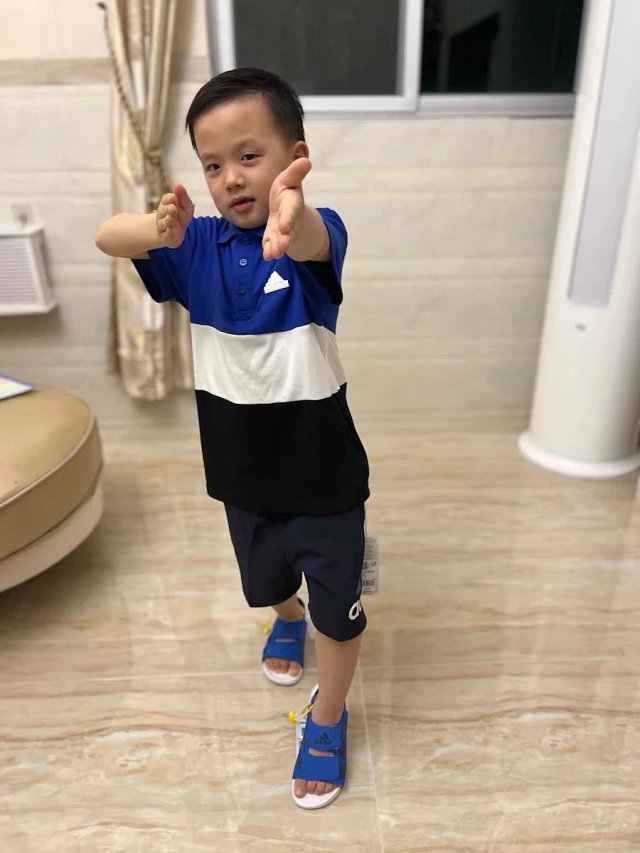 Adidas Children's Shoes: seller detail photo 13