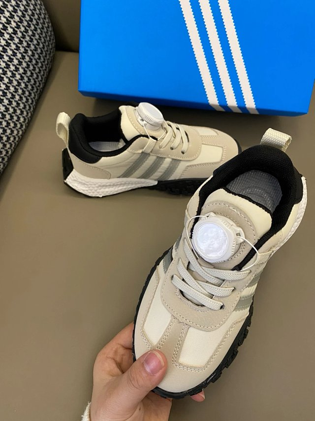 Adidas Children's Shoes: seller detail photo 5