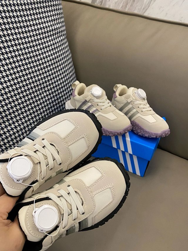 Adidas Children's Shoes: seller detail photo 9