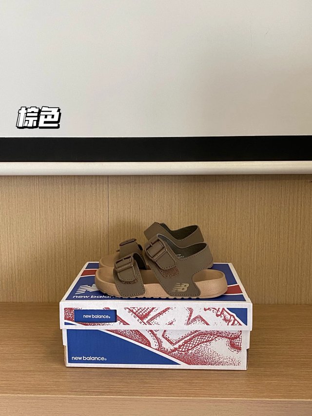 New Balance children's Slippers Shoes: seller detail photo 4