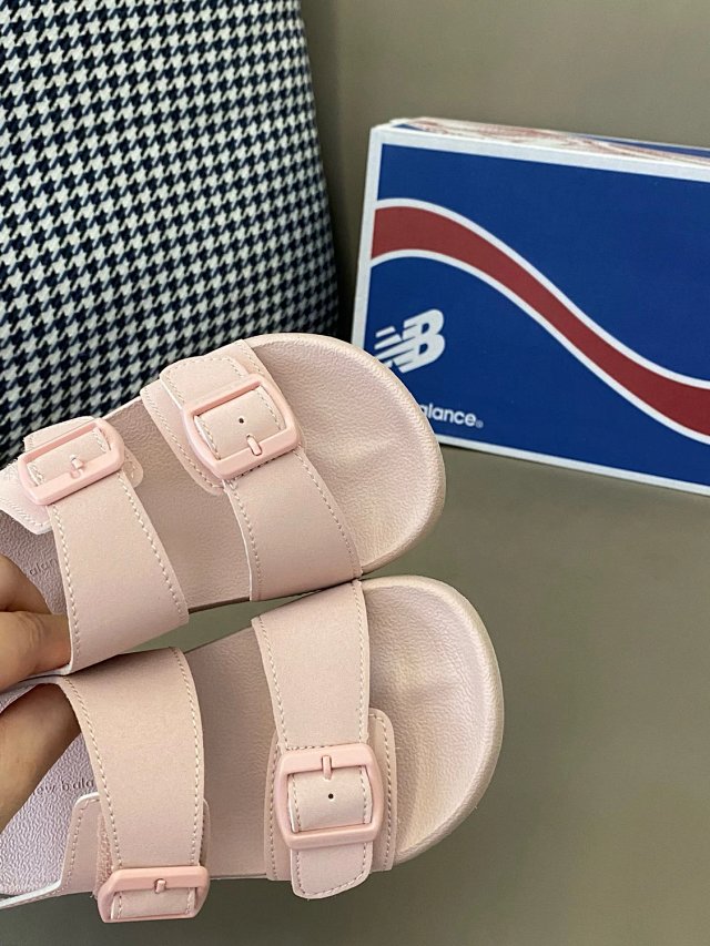 New Balance children's Slippers Shoes: seller detail photo 13