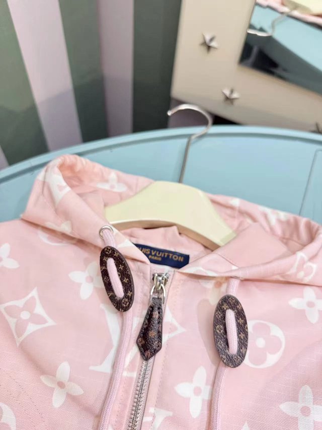 LV Louis Vuitton Children’s Set: seller detail photo 5