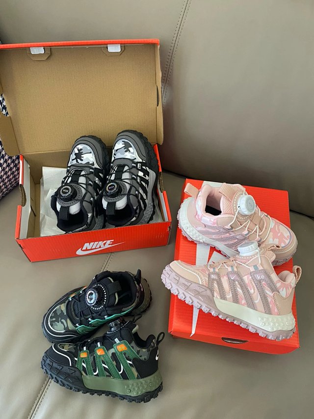 Nike children's Shoes: seller detail photo 2