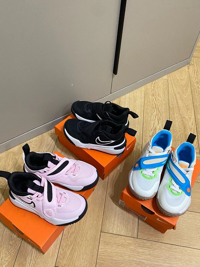 Nike Team Hustle D11 children's Shoes: seller detail photo 5
