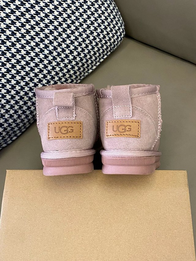 UGG Children's snow boots: seller detail photo 8