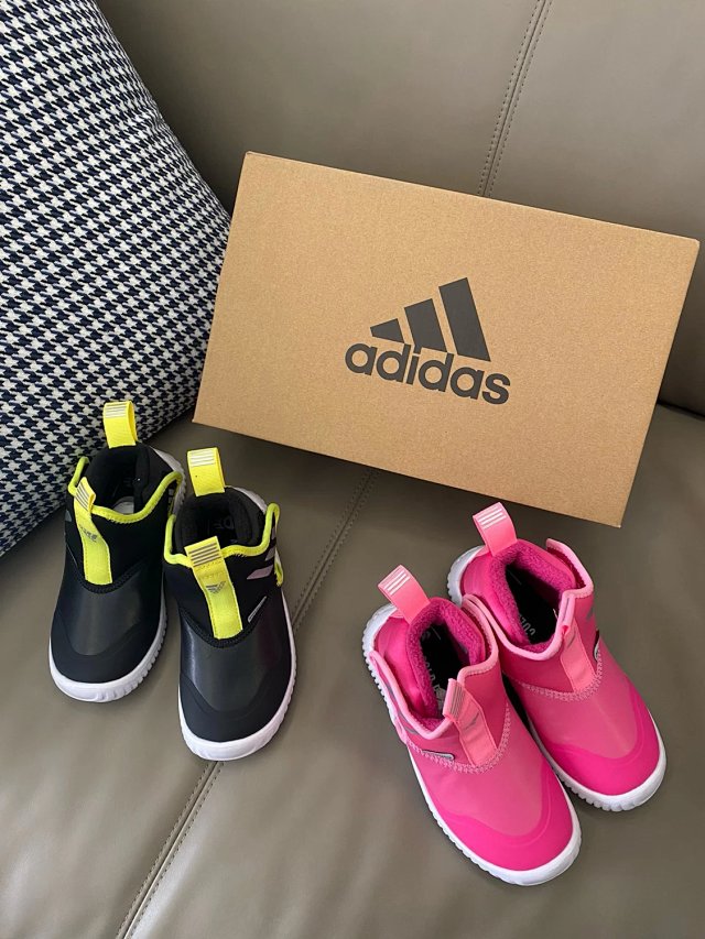 Adidas Children's Shoes: seller detail photo 4