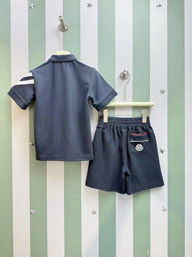 Moncler Children’s Set: seller detail photo 2