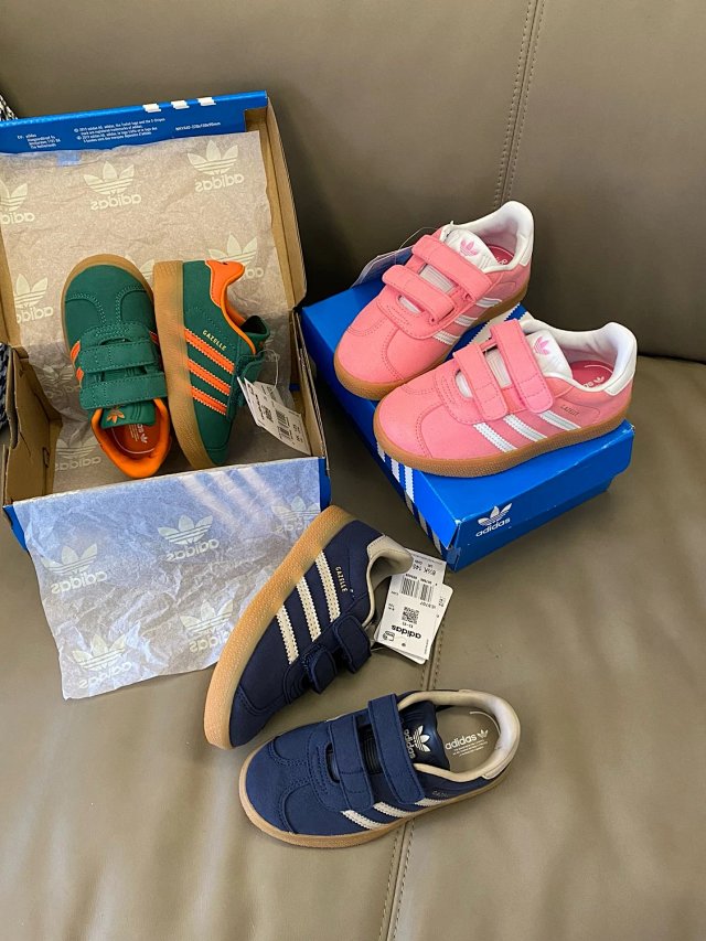 Adidas Children's Shoes: seller detail photo 8