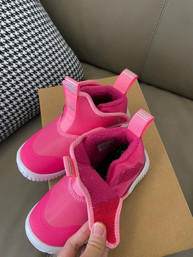 Adidas Children's Shoes: seller detail photo 10
