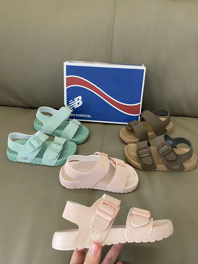 New Balance children's Slippers Shoes: seller detail photo 14