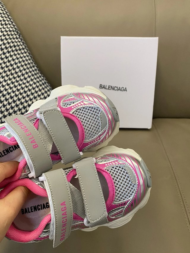 Balenciaga Children's Slippers Shoes: seller detail photo 12