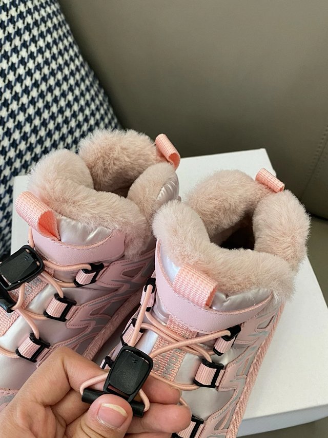 Salomon Children's Shoes: seller detail photo 7