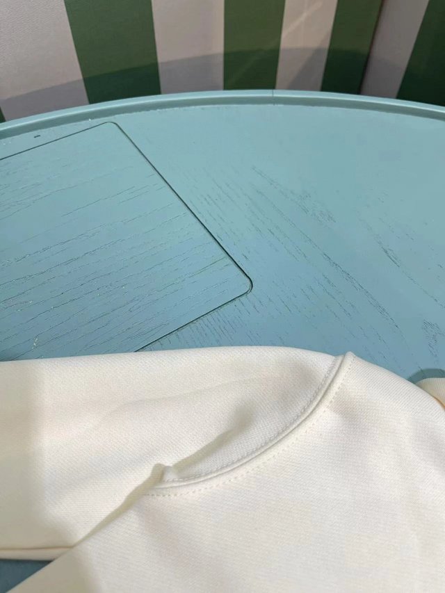 Gucci Children's Hoodie: seller detail photo 7
