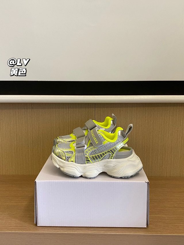 Balenciaga Children's Slippers Shoes: seller detail photo 4