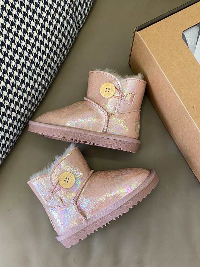 UGG Children's snow boots: seller detail photo 6