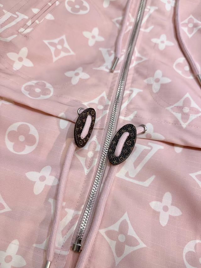 LV Louis Vuitton Children’s Set: seller detail photo 9
