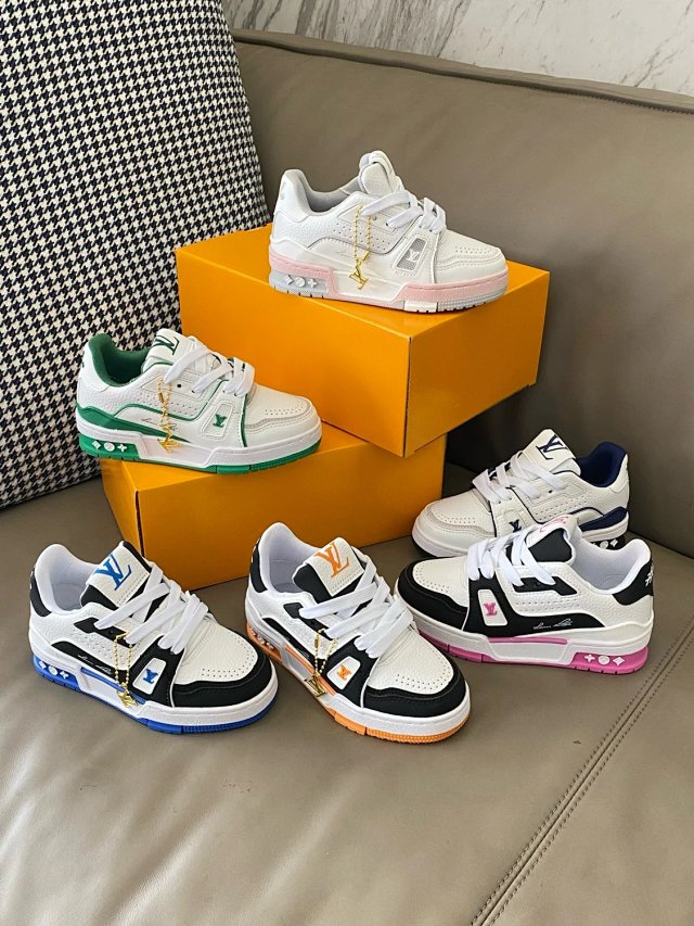 LV Louis Vuitton Trailer Children's Shoes: seller detail photo 12