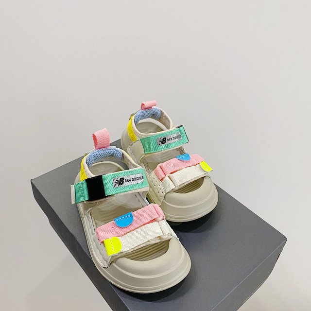 New Balance children's Slippers Shoes: seller detail photo 3