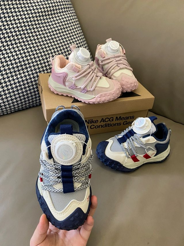 Nike ACG children’s Shoes: seller detail photo 6