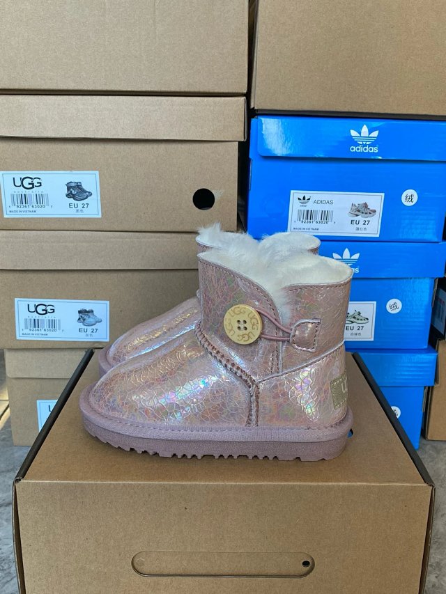 UGG Children's snow boots: seller detail photo 14