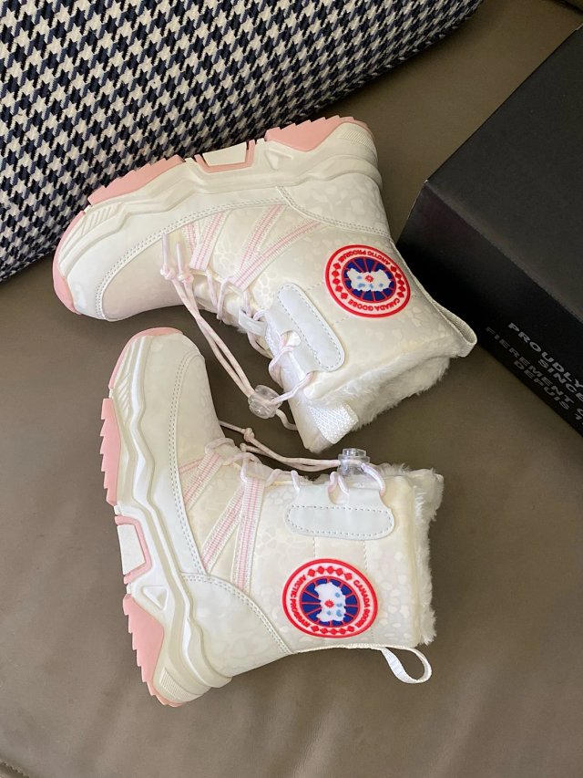 Golden Goose Children's Shoes: seller detail photo 6