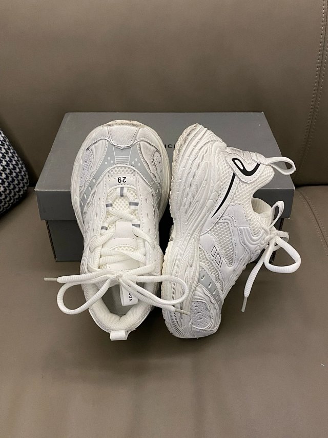 Balenciaga 16XL children's shoes: seller detail photo 9