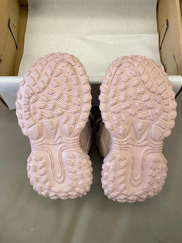 UGG Children's snow boots: seller detail photo 10