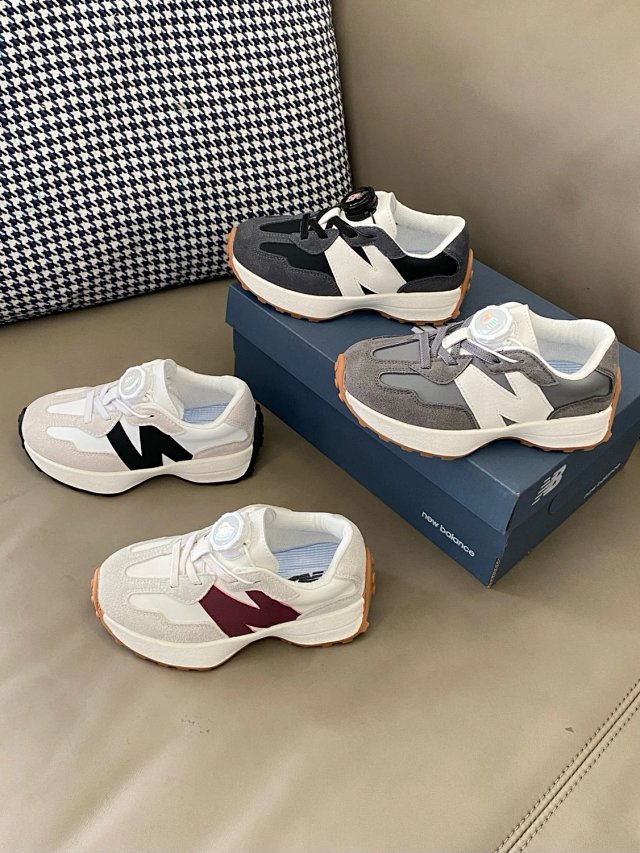 New Balance 327 children's Shoes: seller detail photo 10