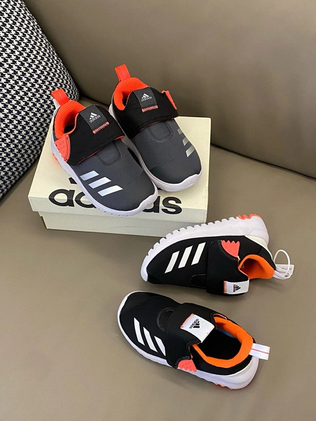 Adidas Children's Shoes: seller detail photo 5