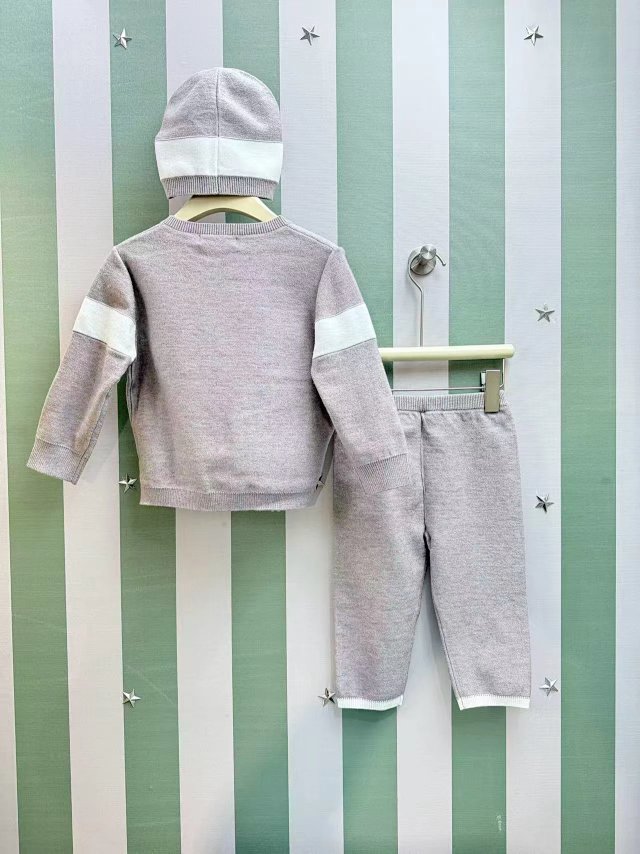Dior Children's SET: seller detail photo 2