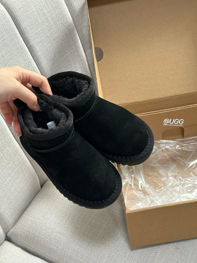 UGG Children's snow boots: seller detail photo 8