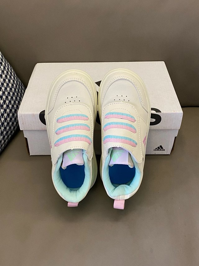 Adidas Children's Shoes: seller detail photo 7