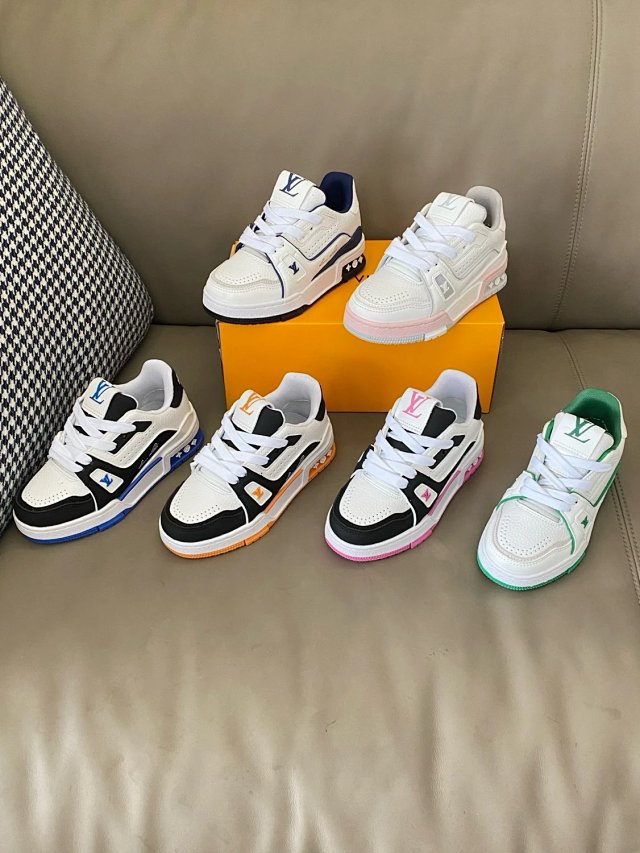LV Louis Vuitton Trailer Children's Shoes: seller detail photo 13
