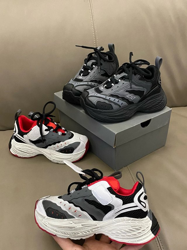 Balenciaga 16XL children's shoes: seller detail photo 4