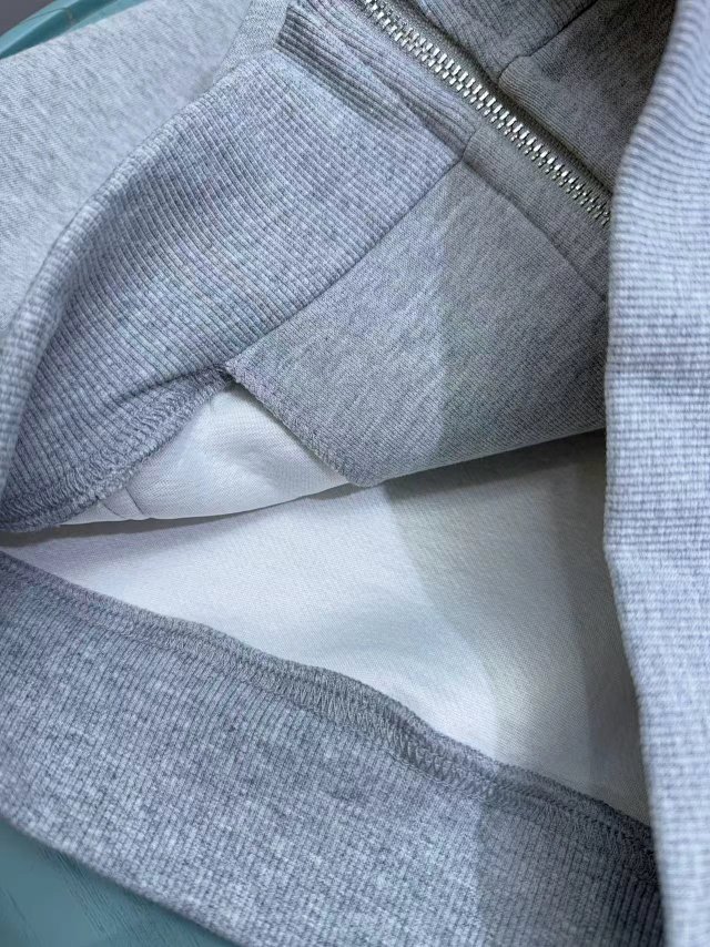 LV Louis Vuitton Children's Set: seller detail photo 7